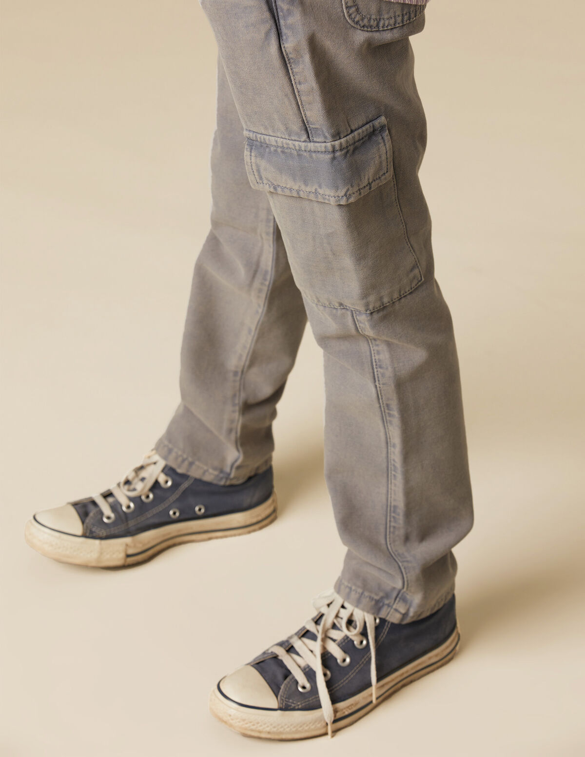 PEBBLE CARGO TROUSERS
