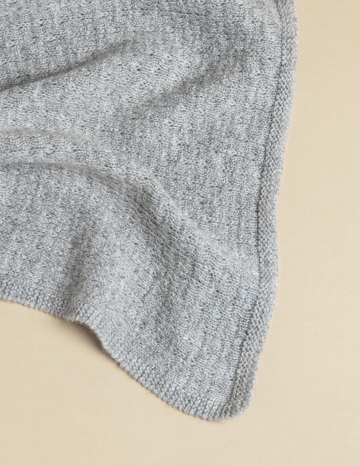 CHÂLE MAILLE GRIS