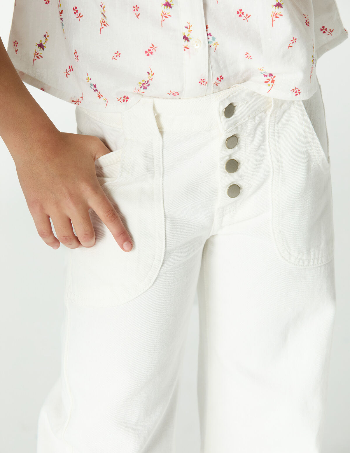 CAL&Ccedil;AS DENIM BRANCO COM BOLSOS