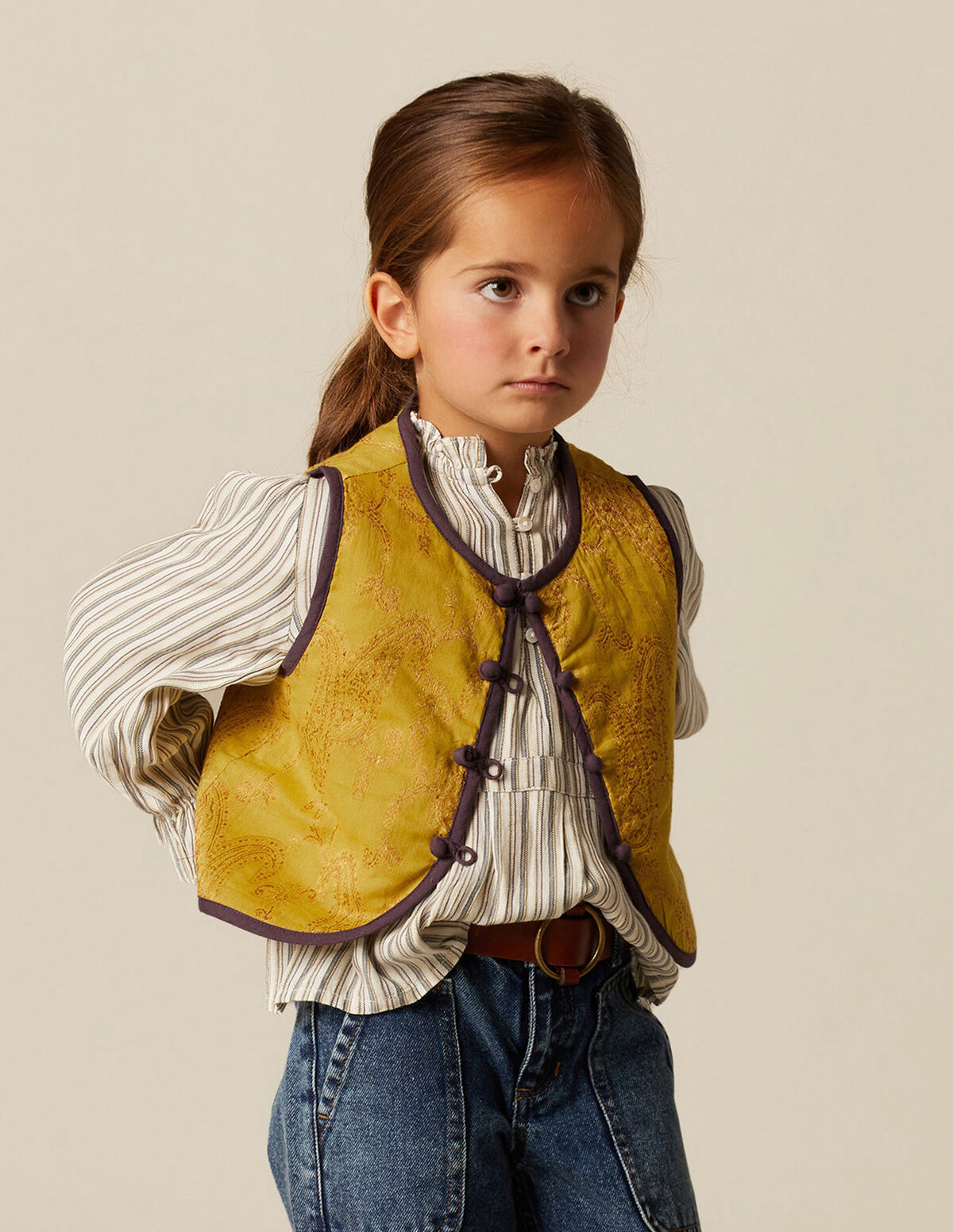 GILET MOTIF CACHEMIRE MOUTARDE