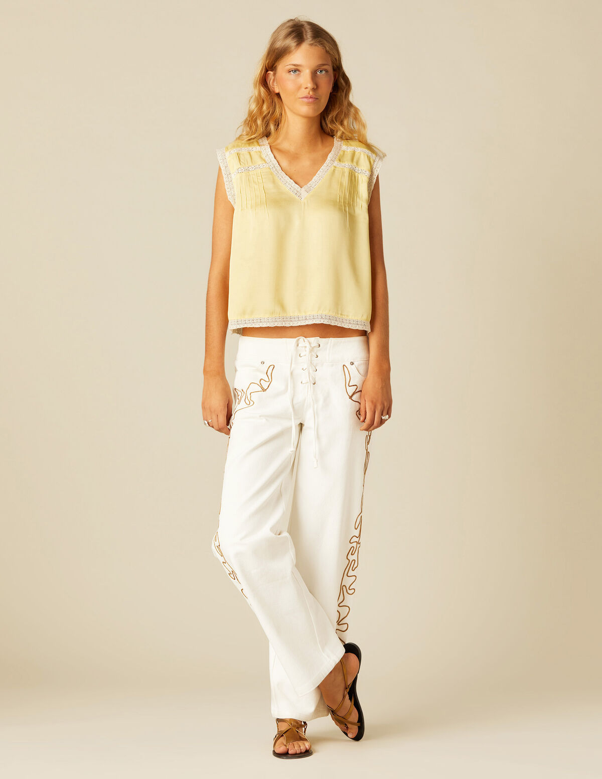 CAMISA ACETINADA RENDAS AMARELA