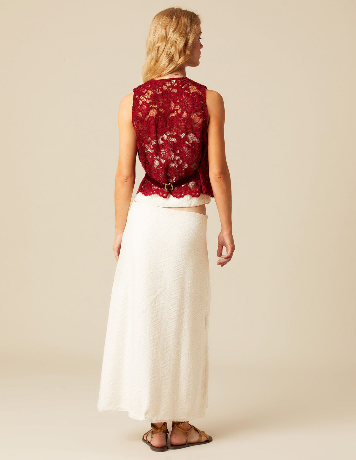 GILET DENTELLE ROUGE