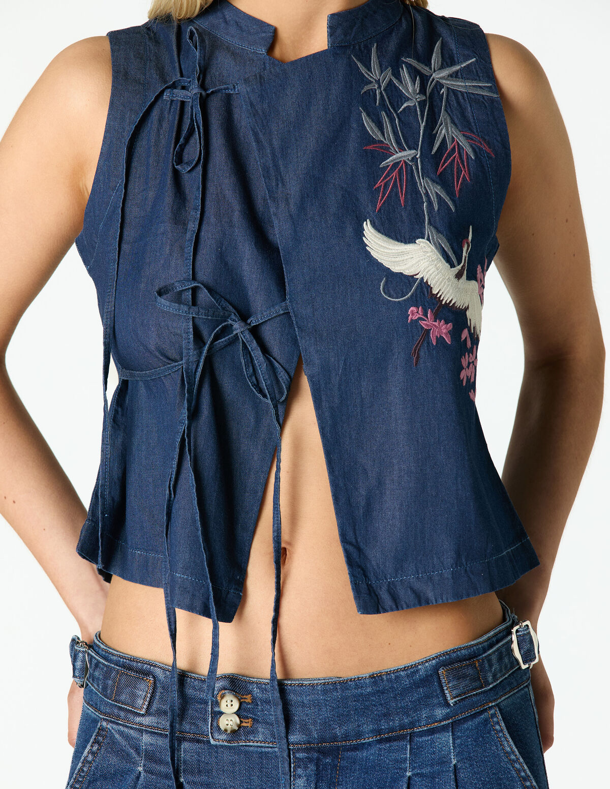 DENIM EMBROIDERED TOP