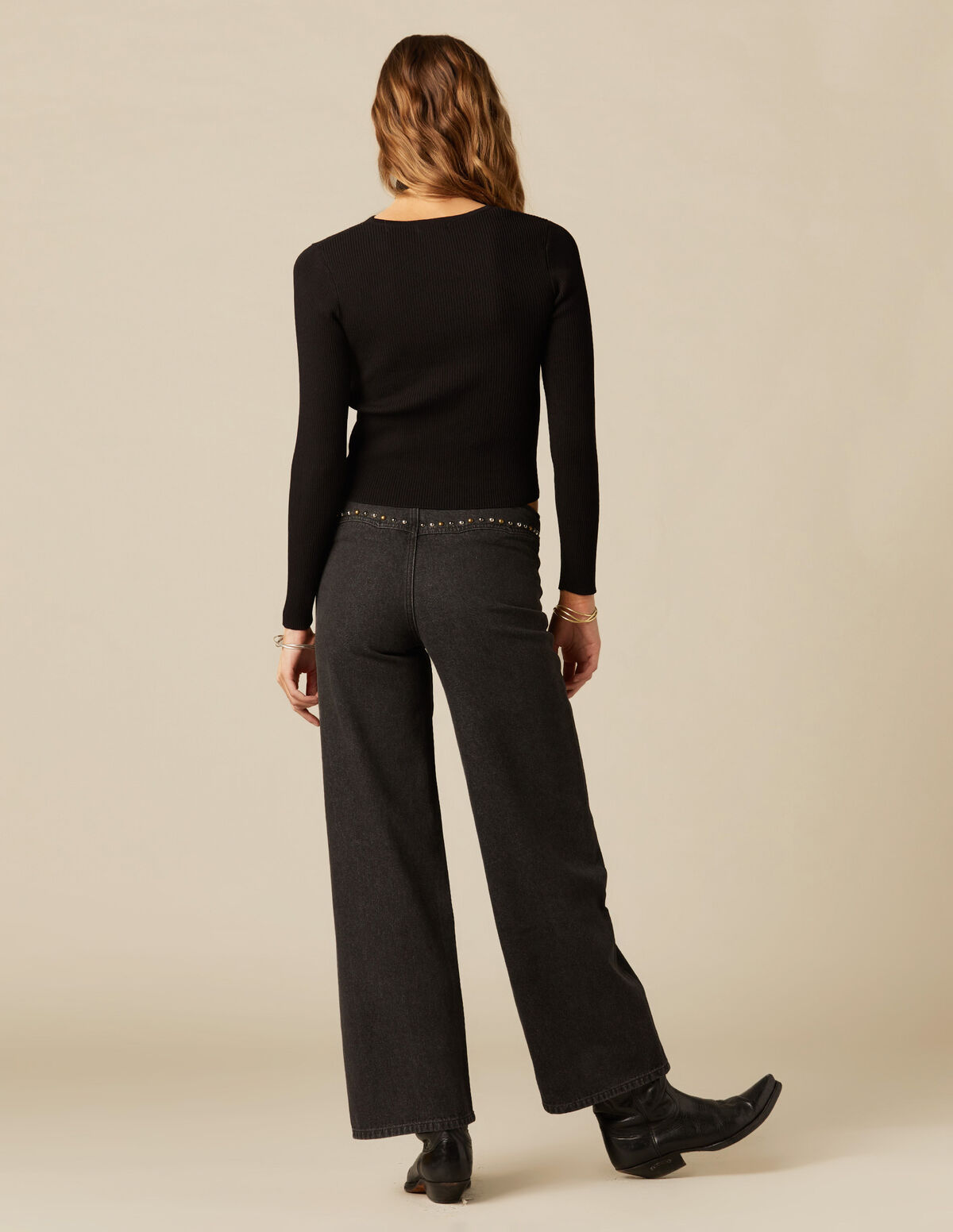 TOP OUVERTURE DÉCOLLETÉ CLOUS BLEU