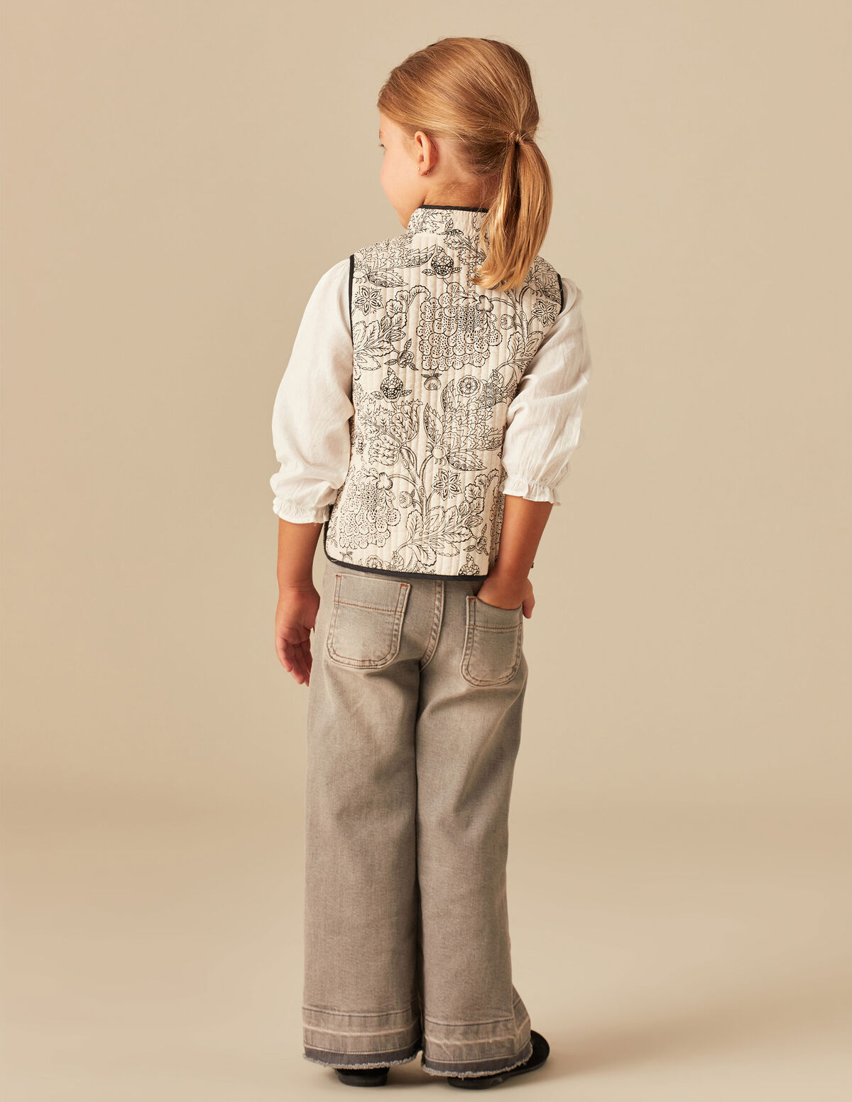 ANTHRACITE FLOWER WAISTCOAT