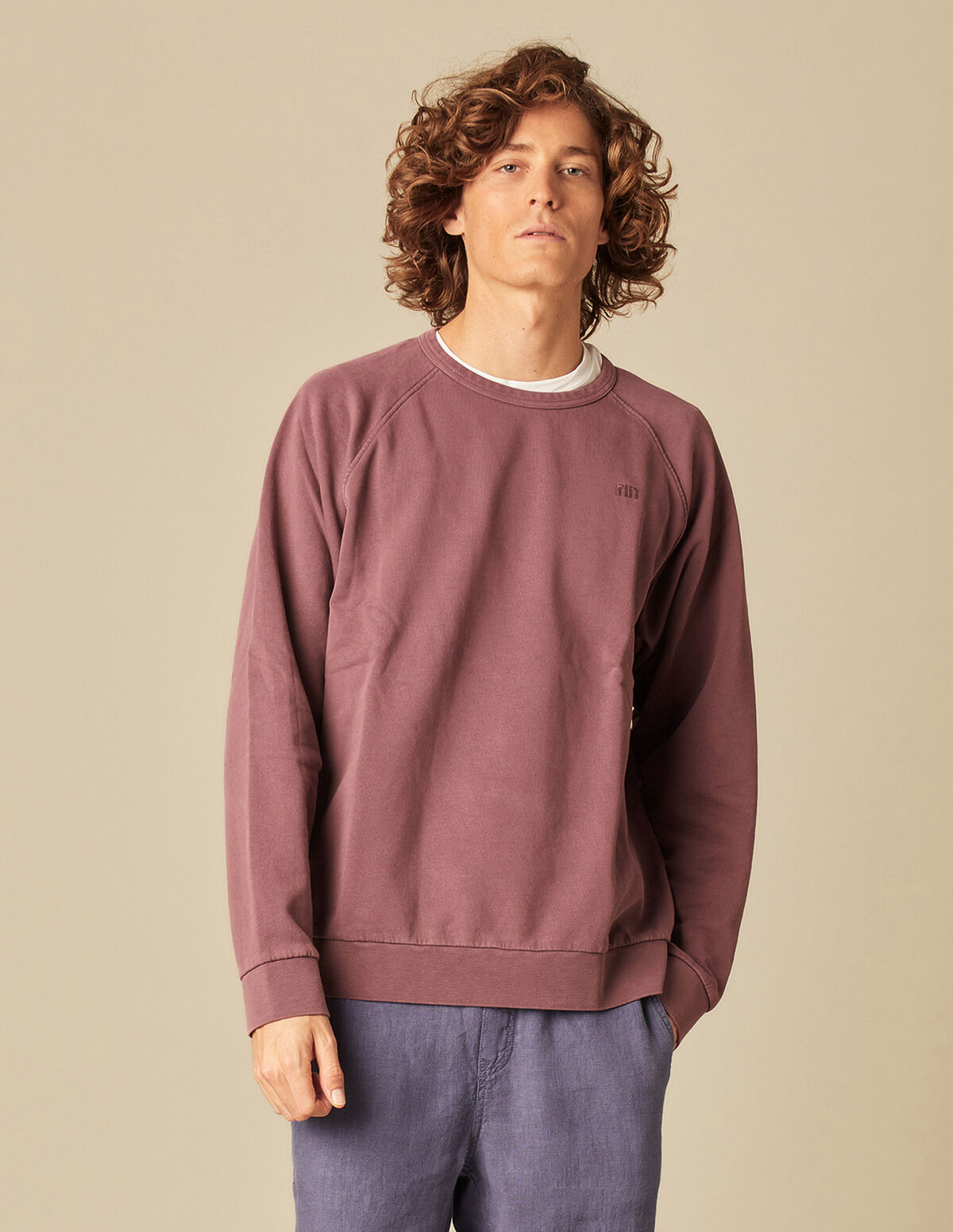 SUDADERA MORA OSCURA NN BORDADO