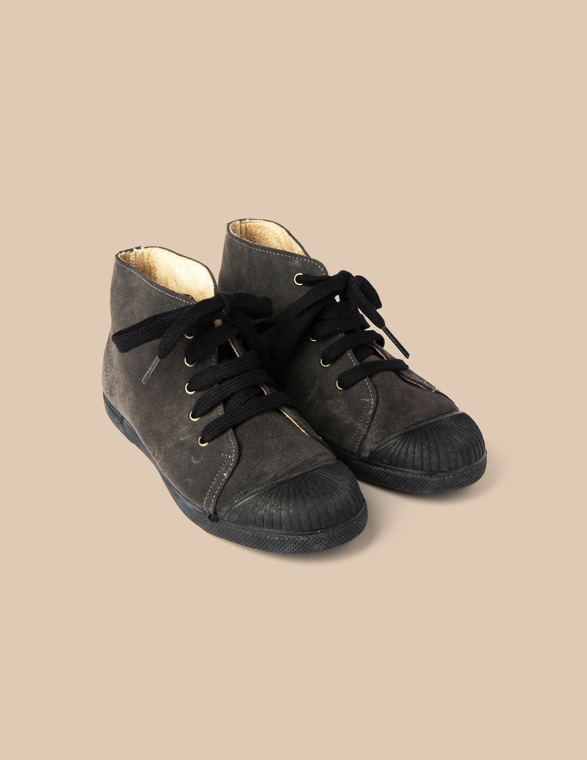 ANTHRACITE LACE-UP BOOTS