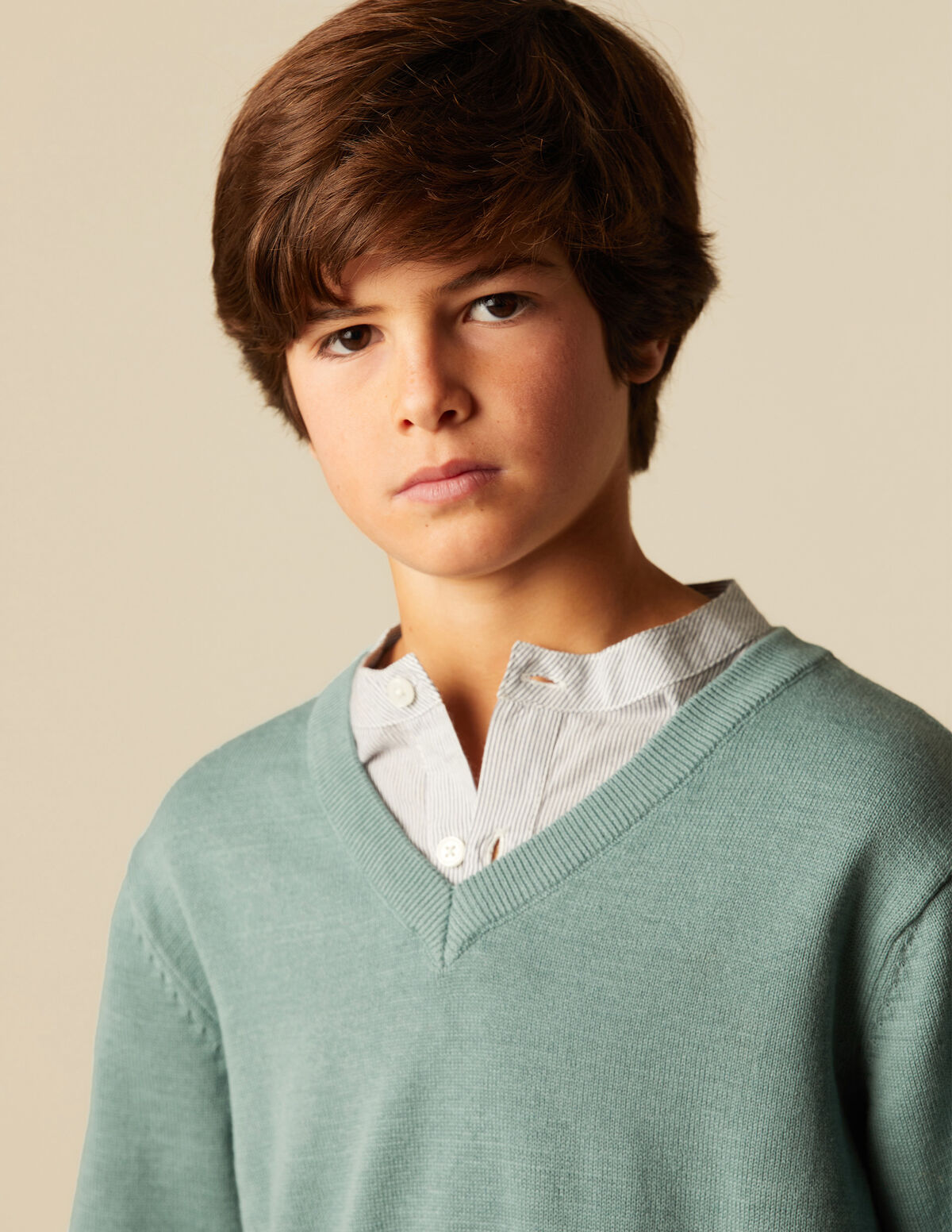 JERSEY CUELLO PICO PUNTO GRIS CLARO