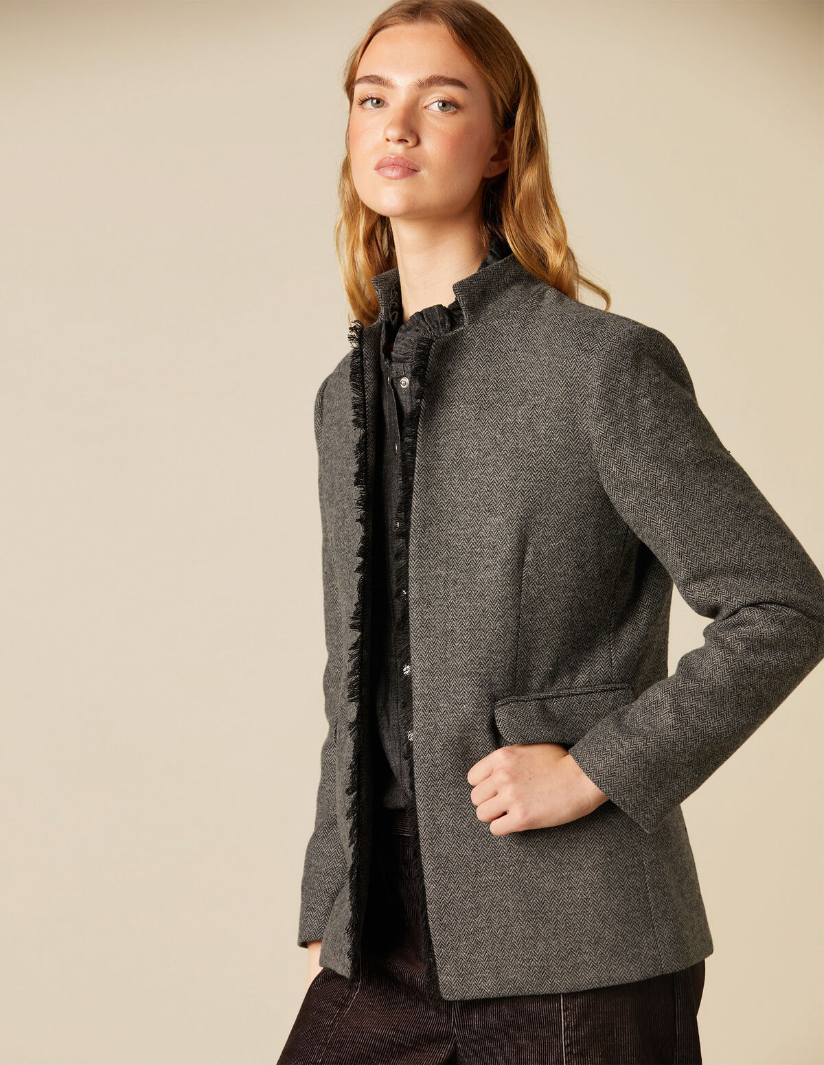BLUE HERRINGBONE BLAZER