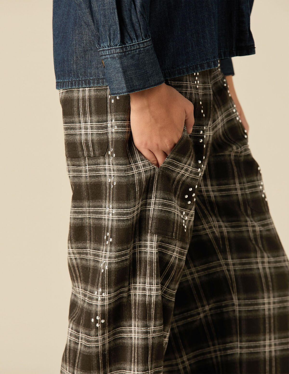 GREY CHECKED STUDDED TROUSERS