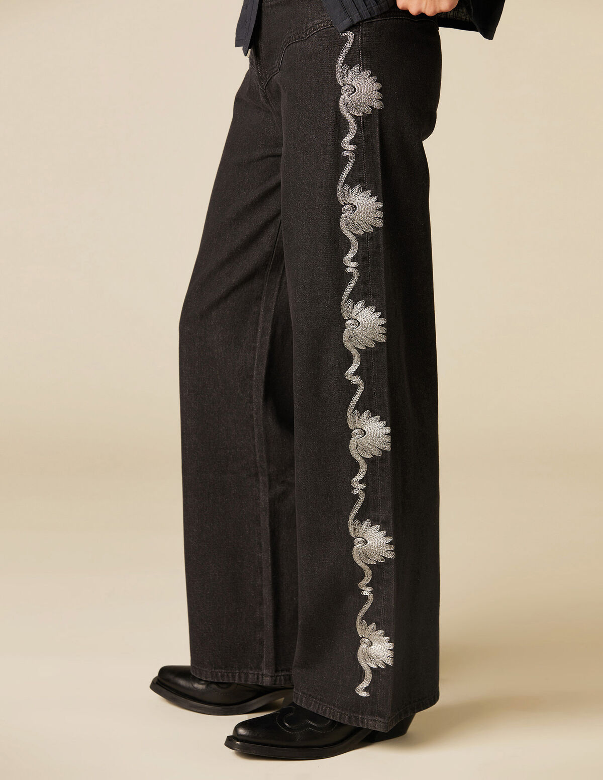 ANTHRACITE JEANS WITH SILVER EMBROIDERY