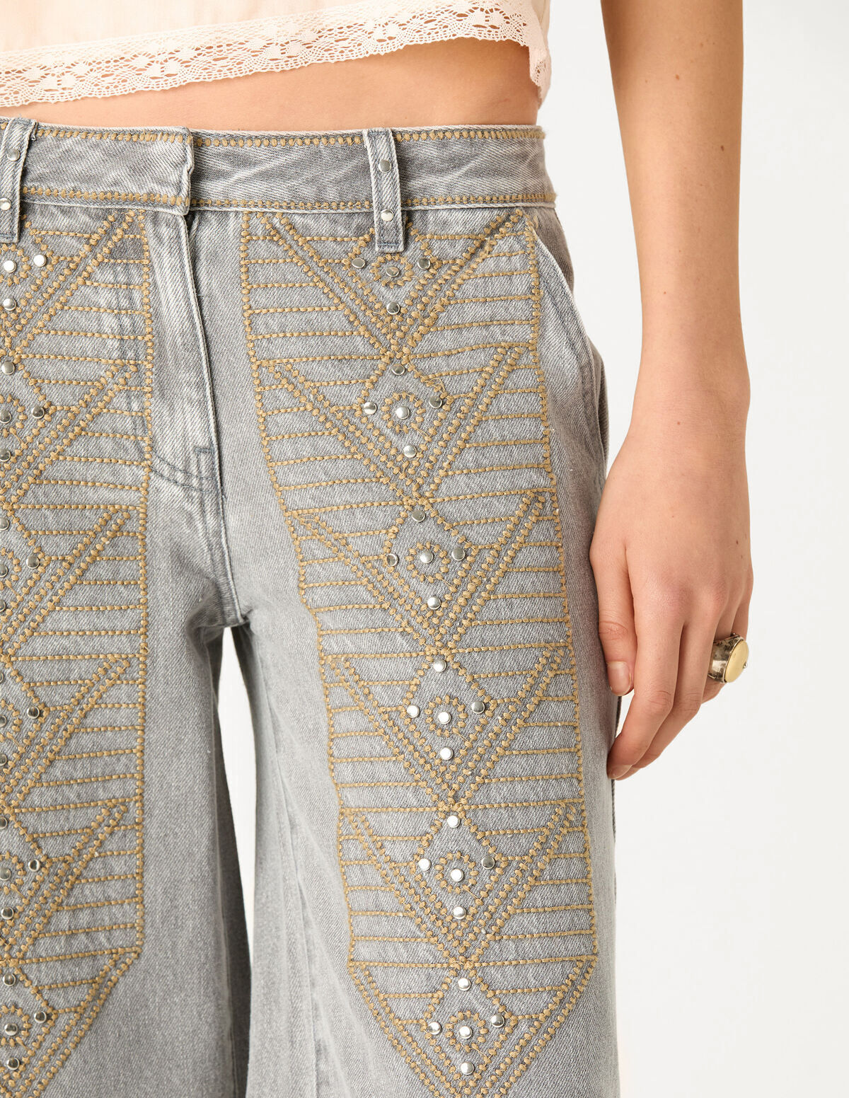 PANTALON BORDADO DENIM BLANCO