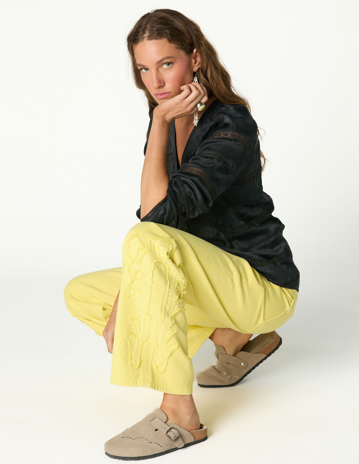 CAL&Ccedil;AS ESTAMPADAS COM DESFIADOS NA COR LIMA