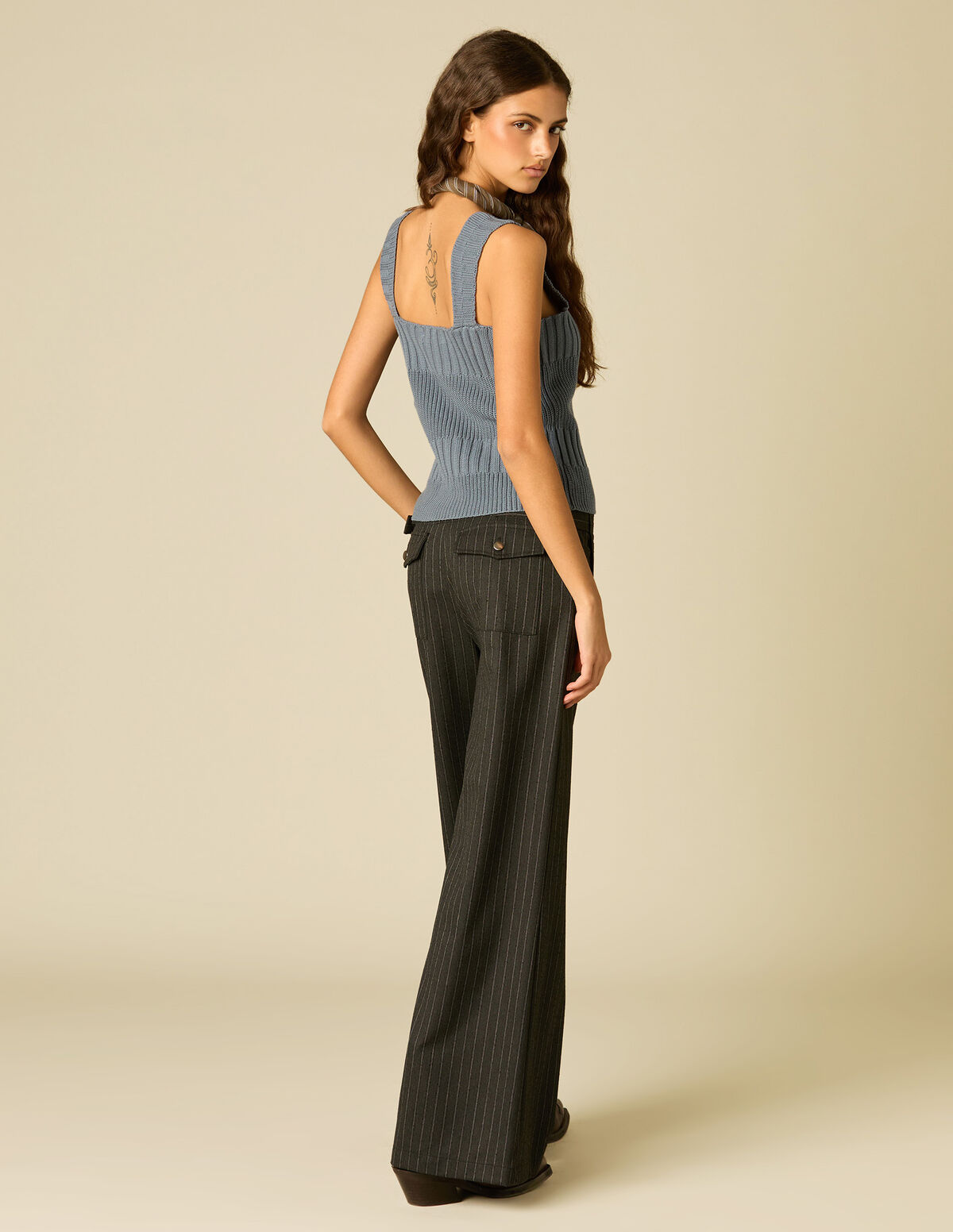 TOP CANELADO BOTÕES ANTRACITE