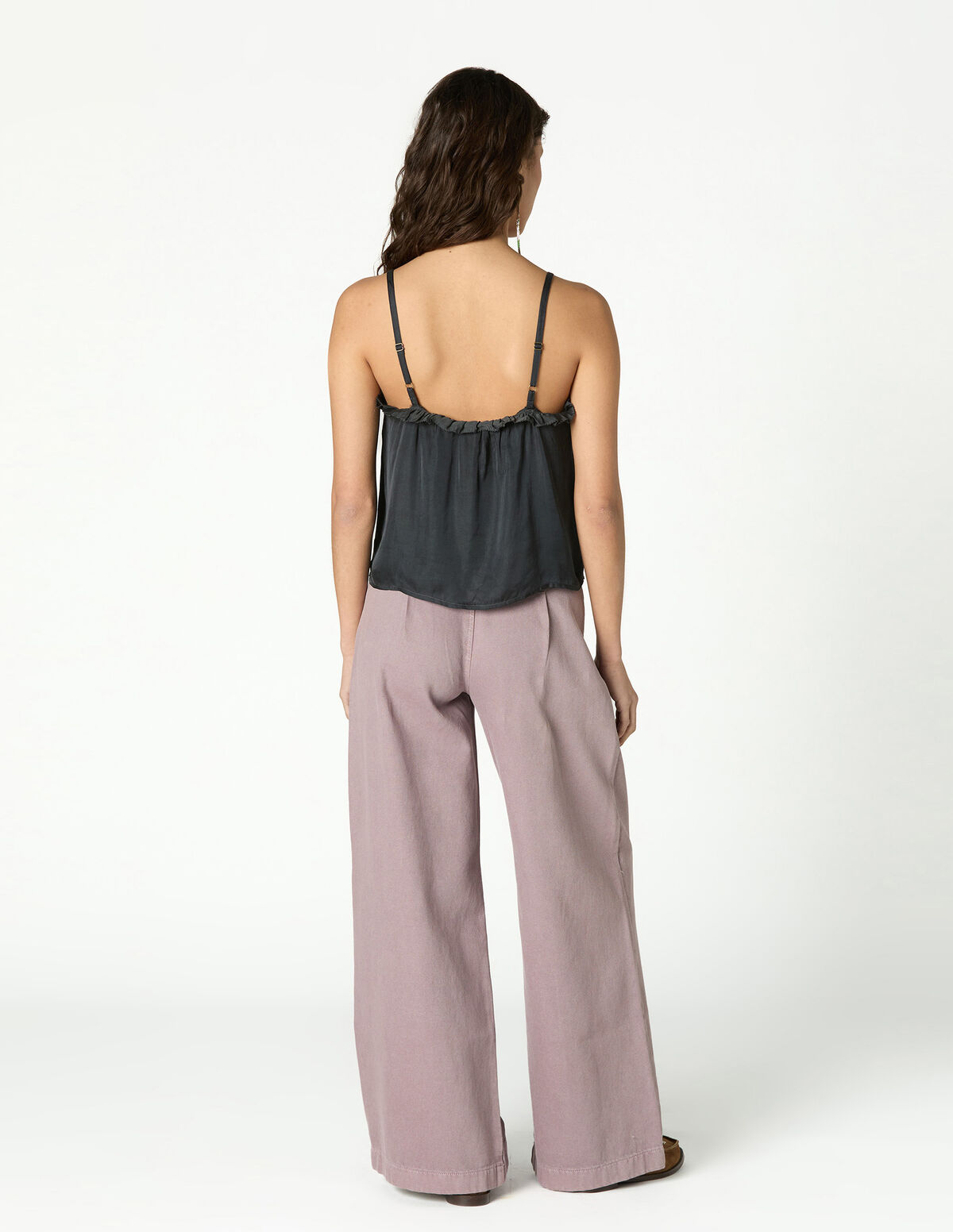 ANTHRACITE FLOWER LACE TOP