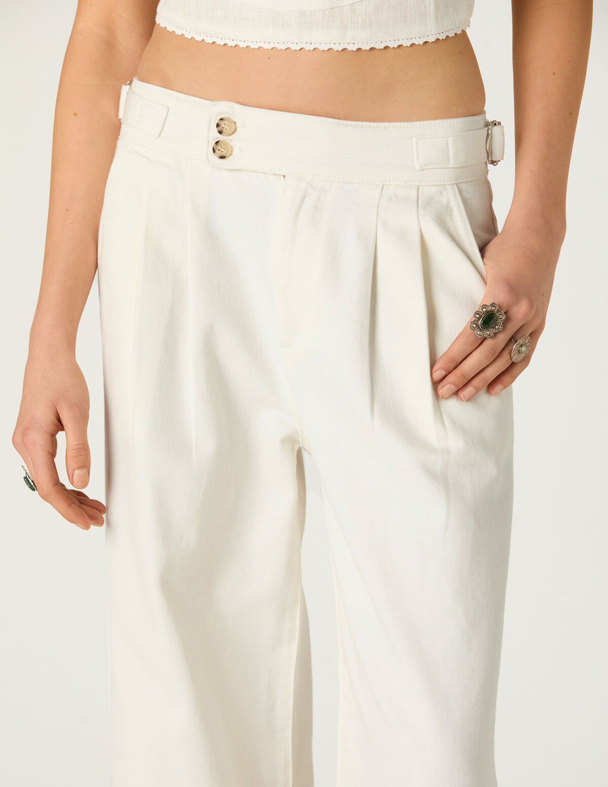 PANTALON JEAN &Agrave; BOUCLES &Eacute;CRU