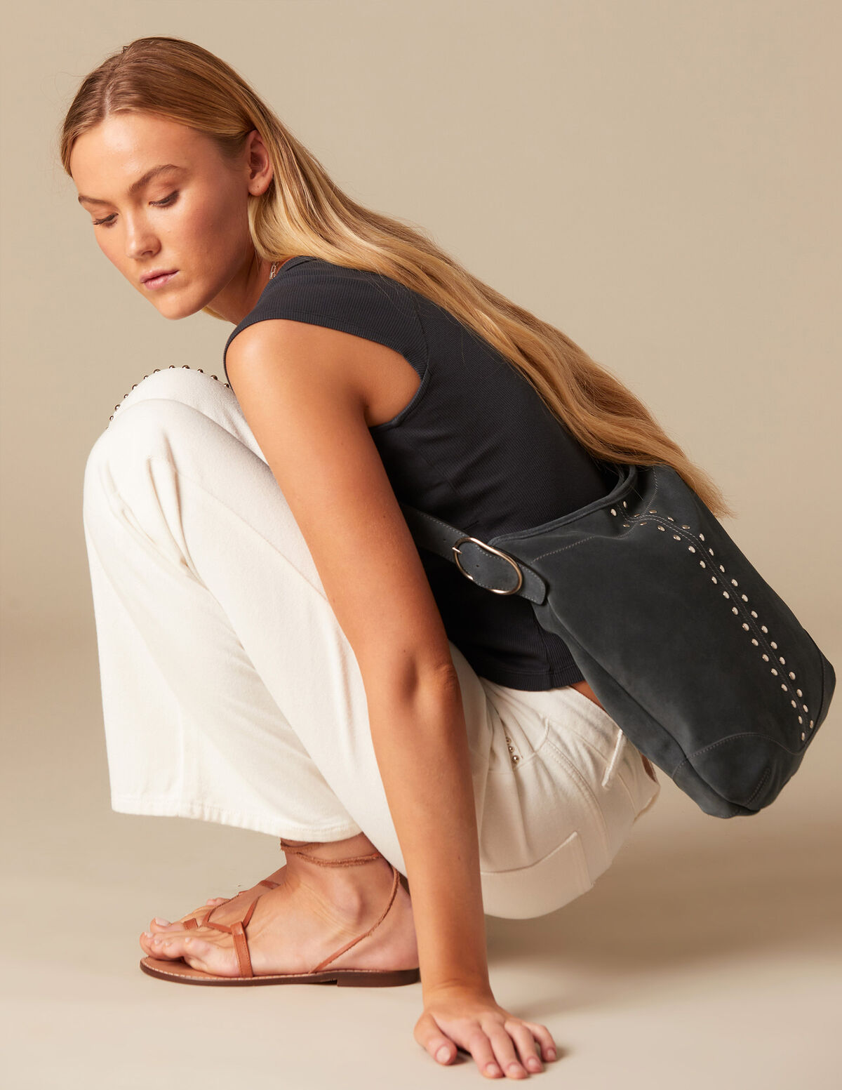 SAC GR CROÛTE DE CUIR BLEU CLOUS