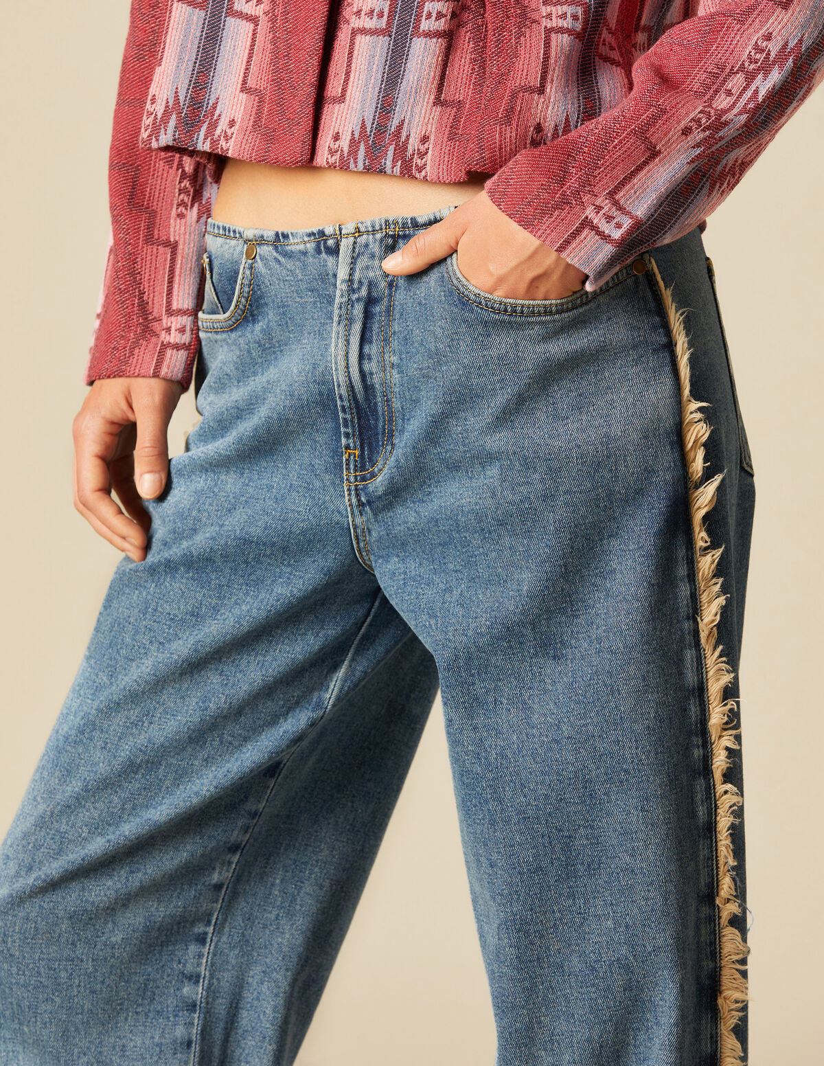 PANTALON FRANGES CÔTÉ BLANC