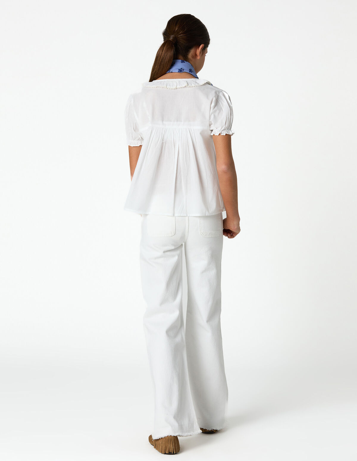 WHITE BUTTONED SHIRT