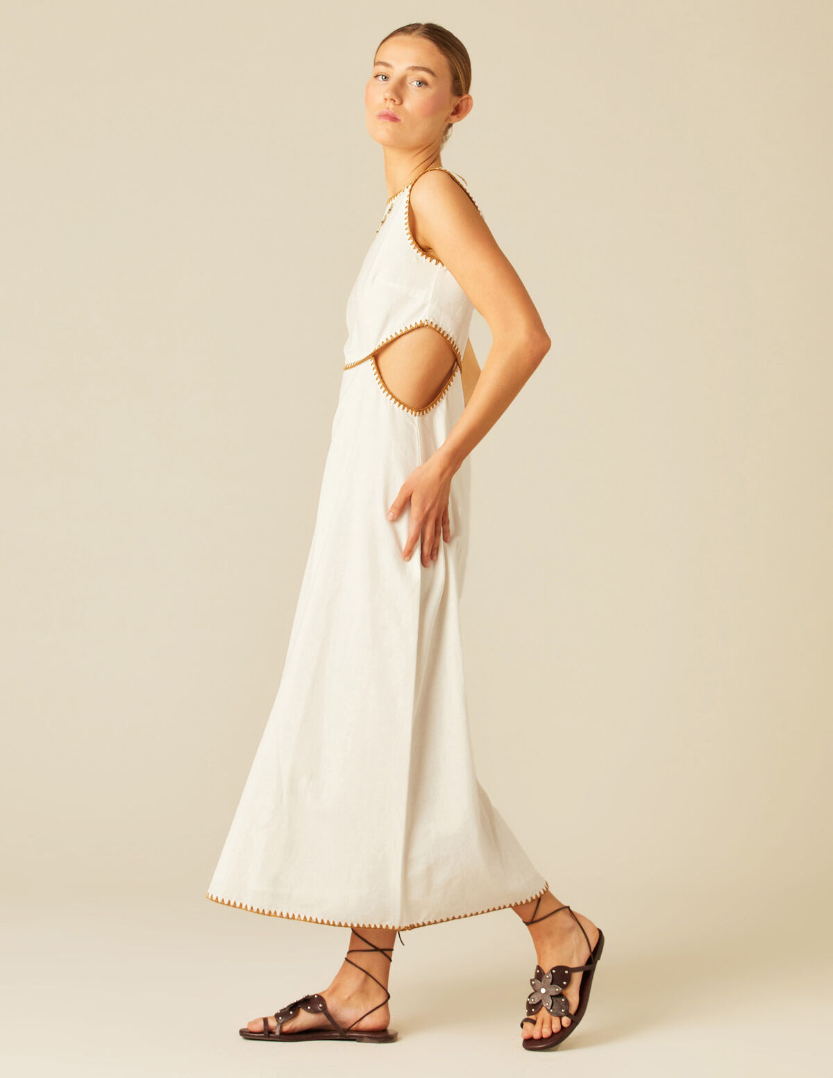 VESTIDO ABERTURAS STITCHING