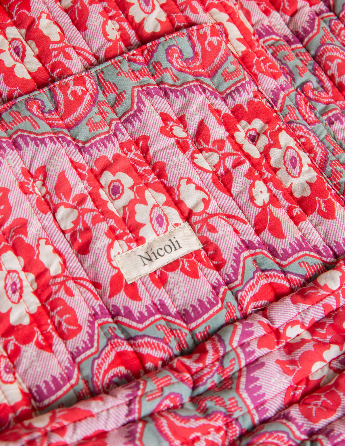 WEEKEND BAG PRINT TAPESTRY