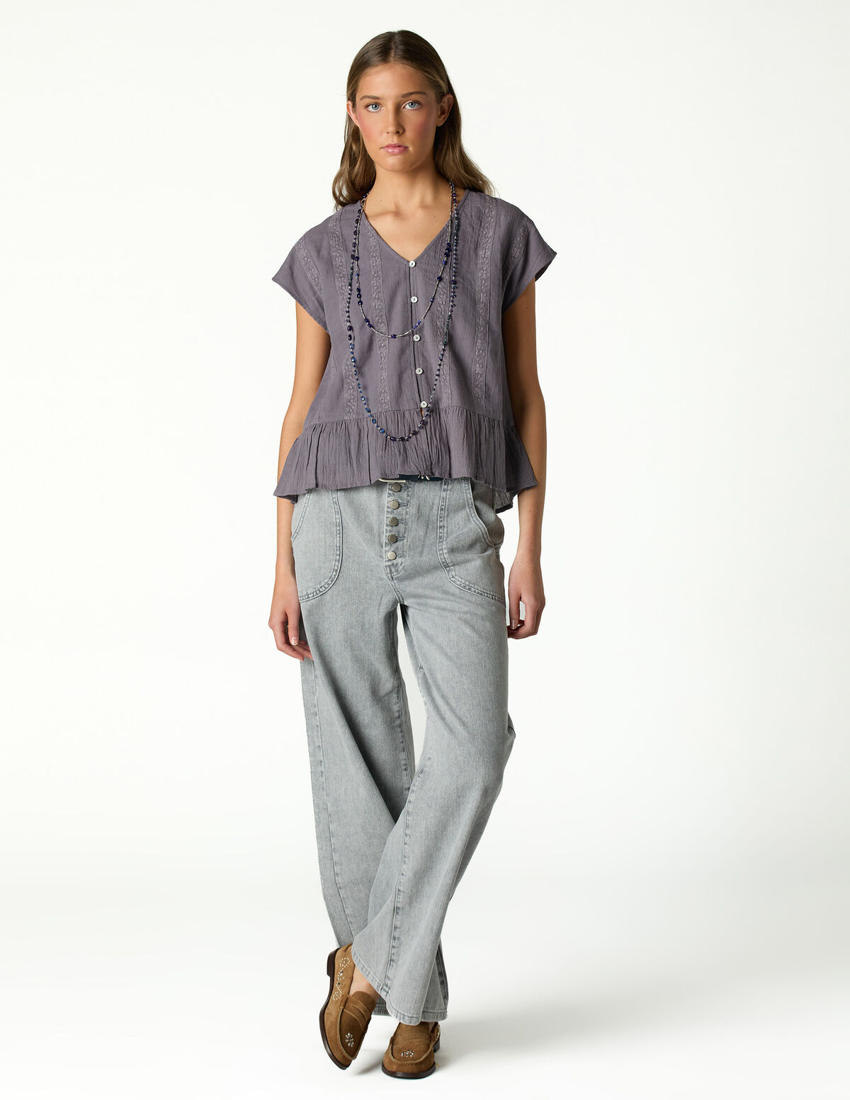 WHITE HIGH-WAISTED JEANS