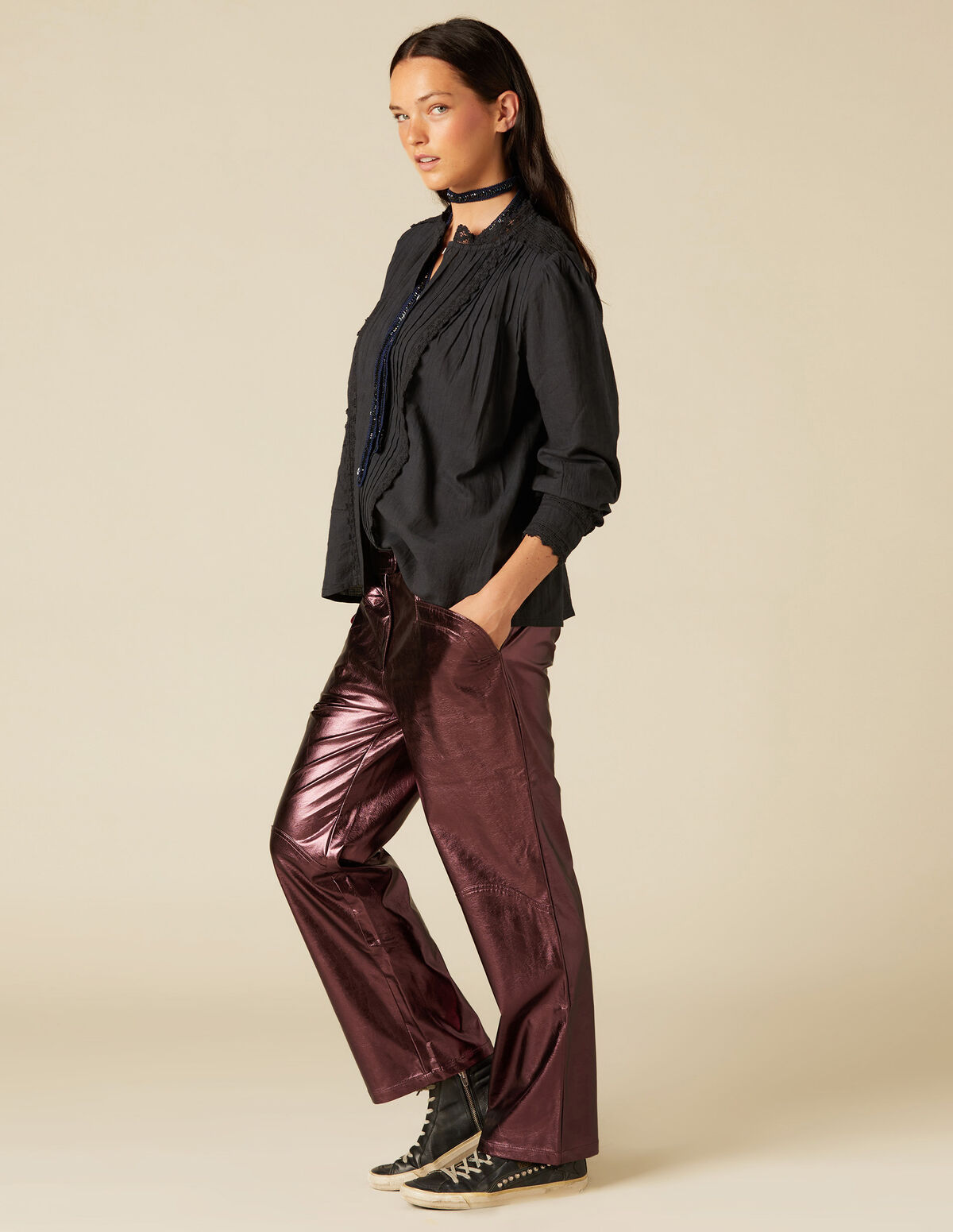 BERRY SHINY TROUSERS