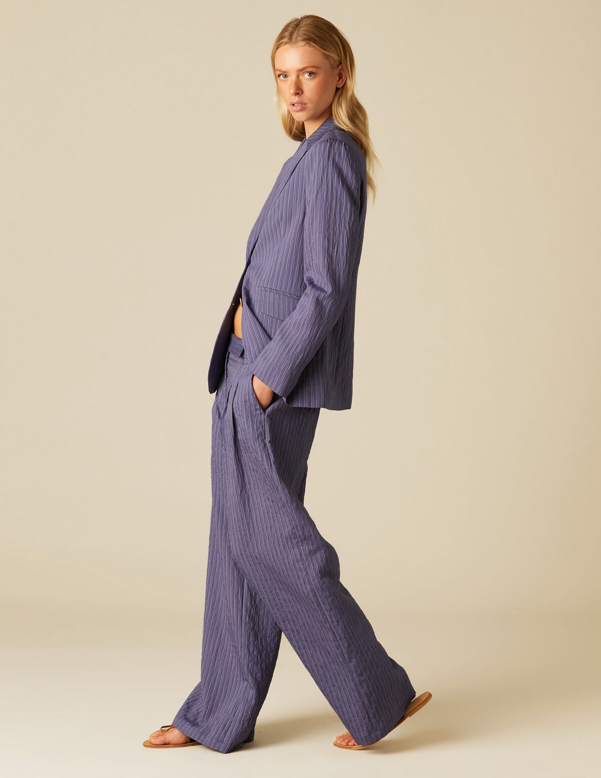 BLAZER AZUL RAYA BLANCA