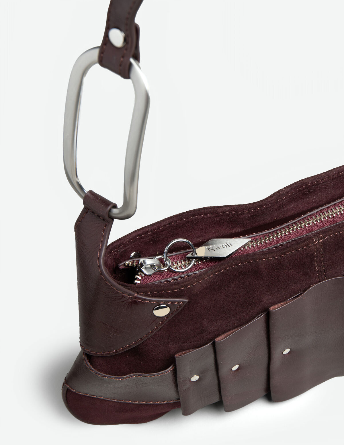 MALA PLEATS GREN&Aacute;