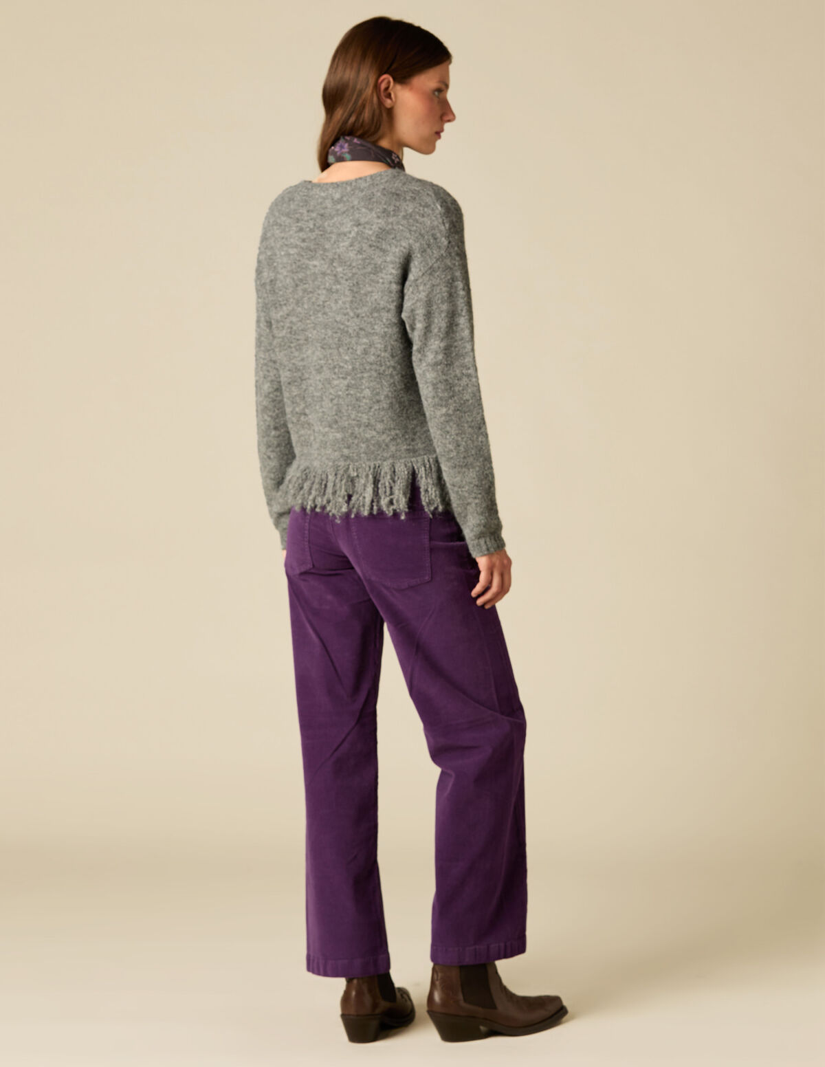 FRINGED V-NECK JUMPER
