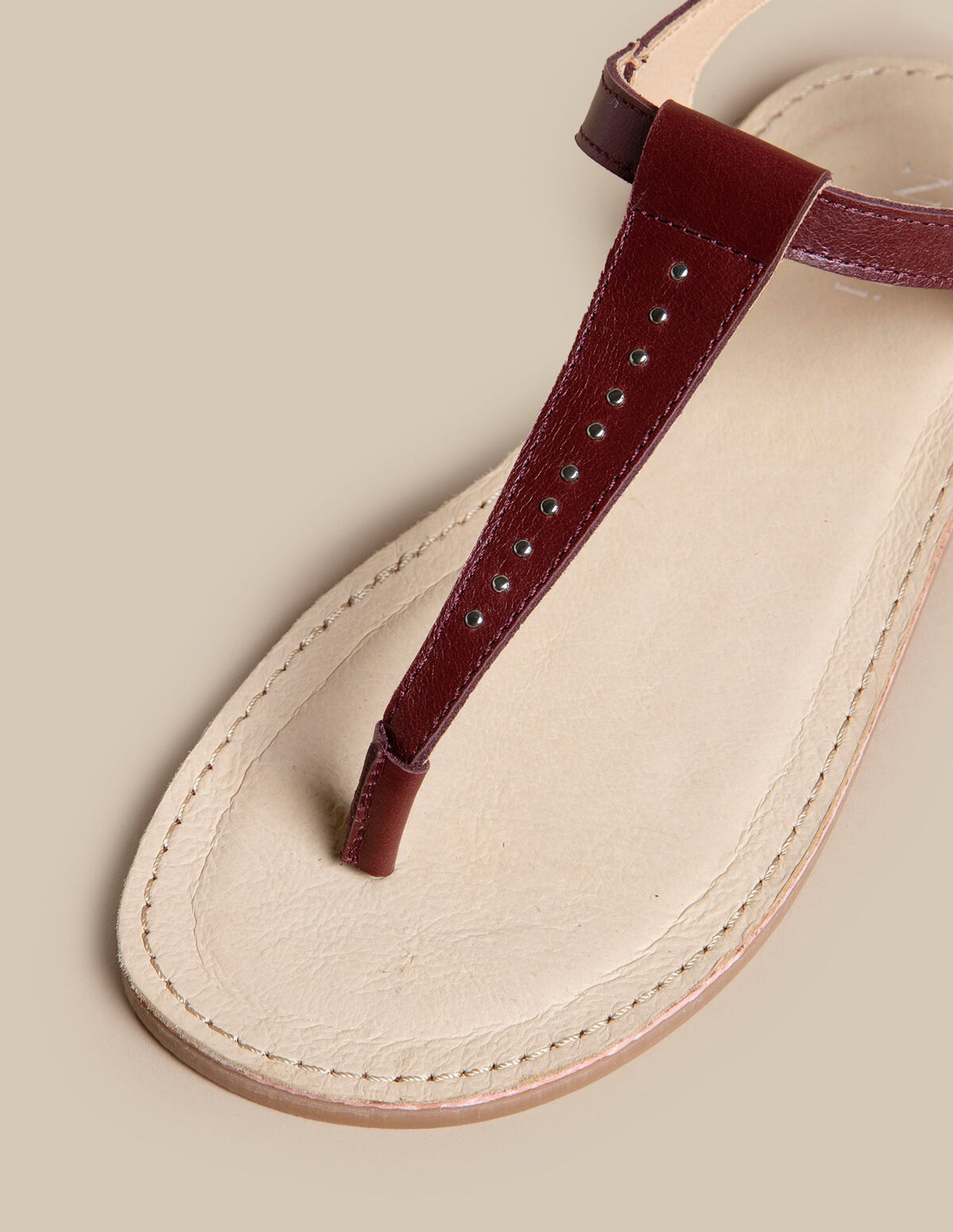 SANDALIA TACHAS