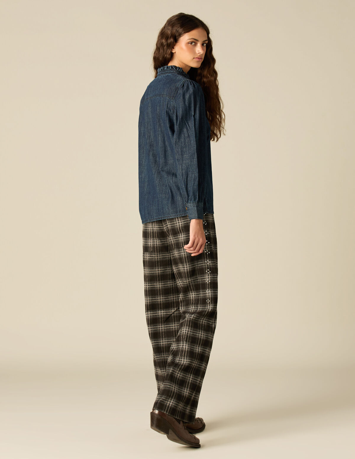 GREY CHECKED STUDDED TROUSERS