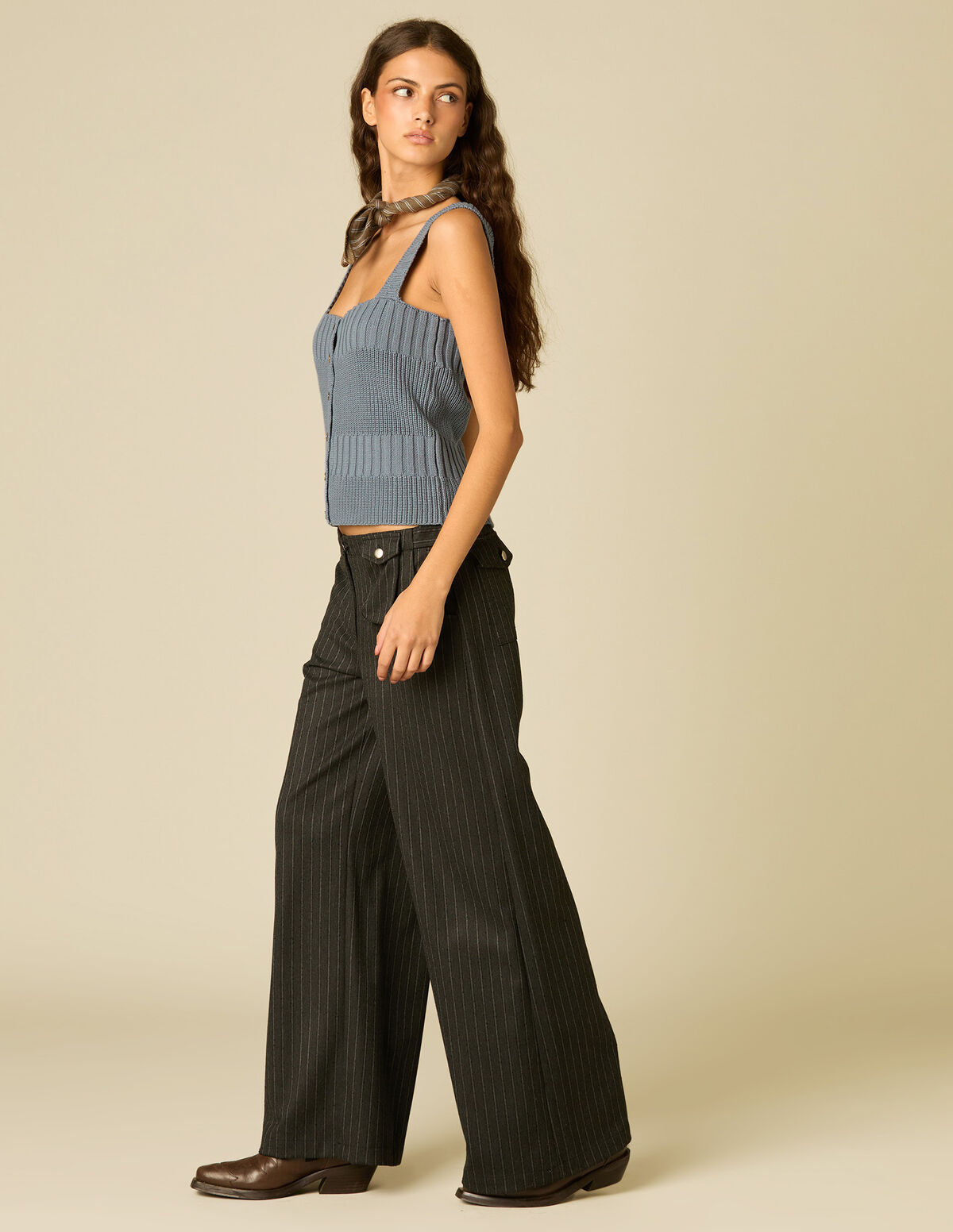 TOP CANELADO BOTÕES ANTRACITE