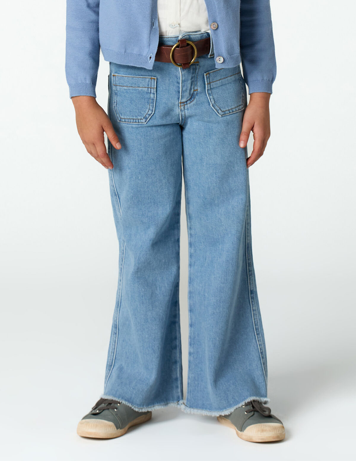 JEANS COM BOLSOS EM AZUL