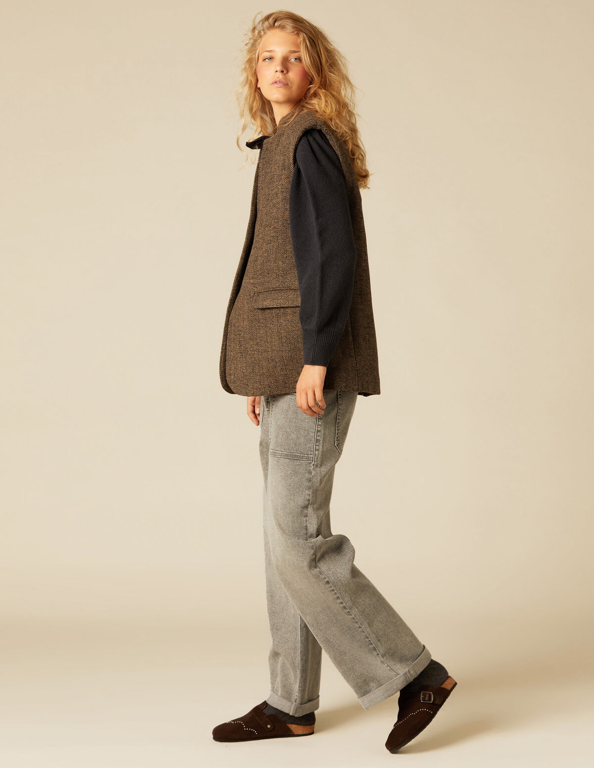 GREY OVERSIZED WAISTCOAT