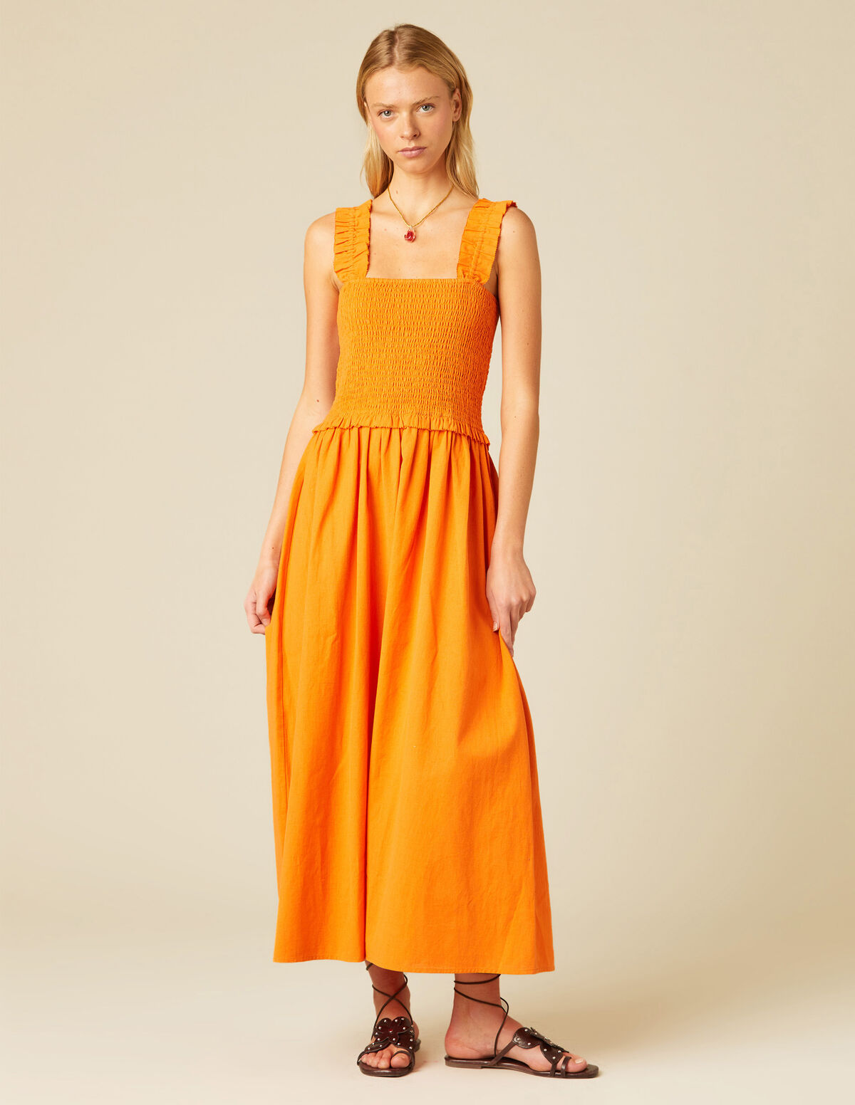 VESTIDO GOMAS VOLANTE AZUL