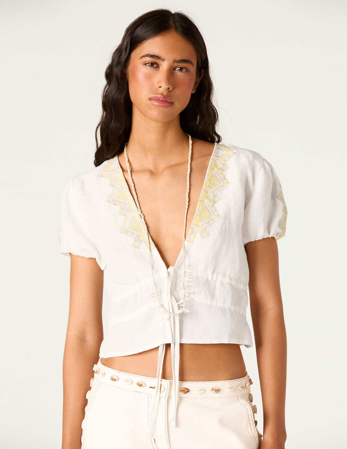 CHEMISE N&OElig;UDS BRODERIES