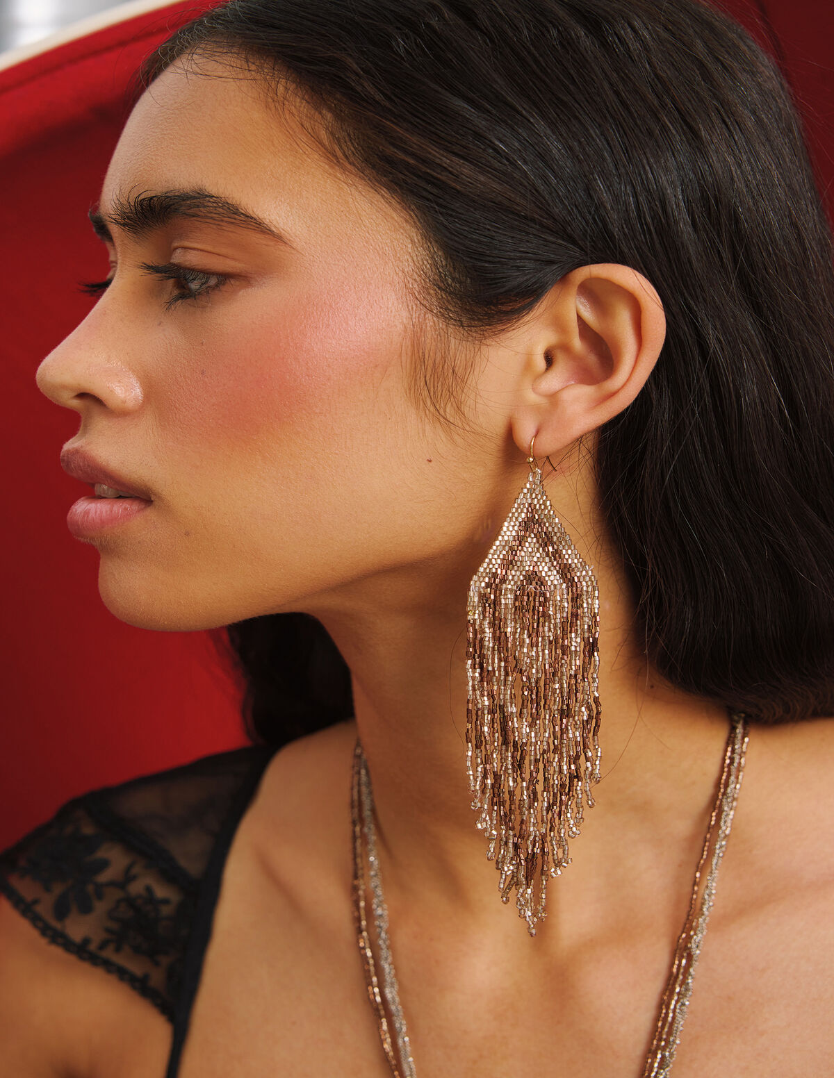 GOLD AND BROWN BEAD EARRING