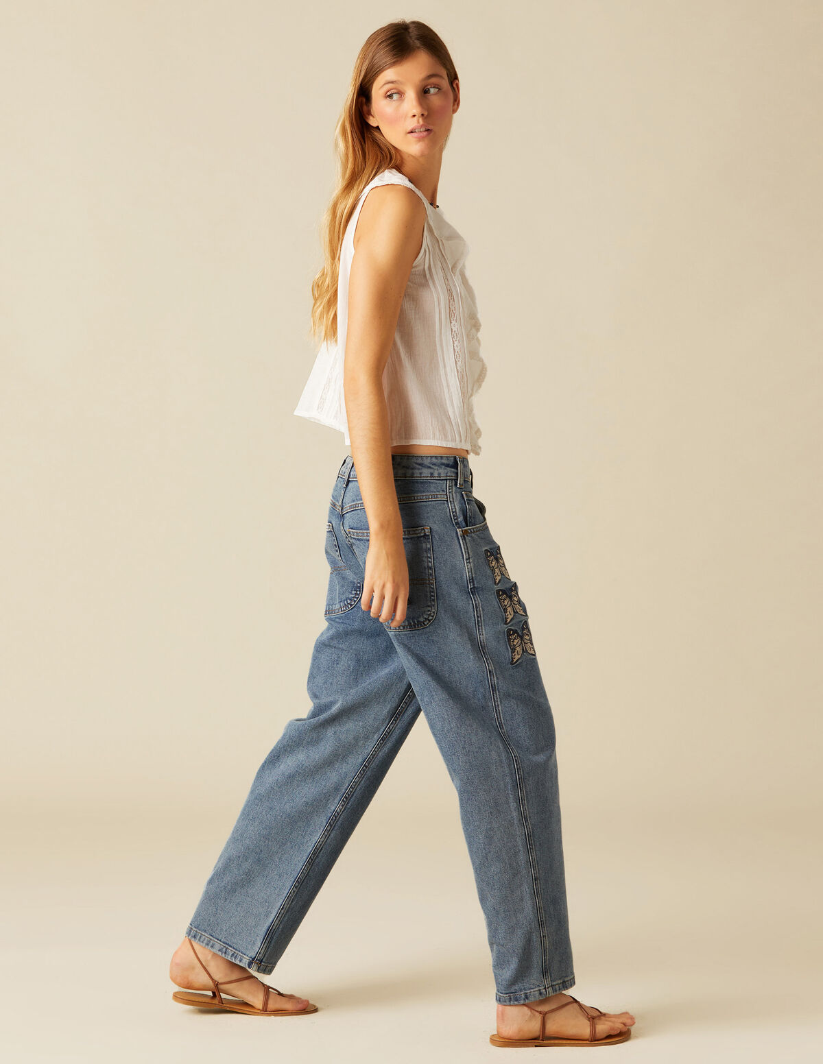 PANTALÓN BORDADO MARIPOSA AZUL