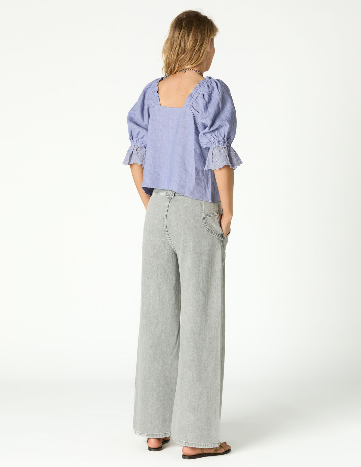 PANTAL&Oacute;N DENIM TIRO ALTO BLANCO