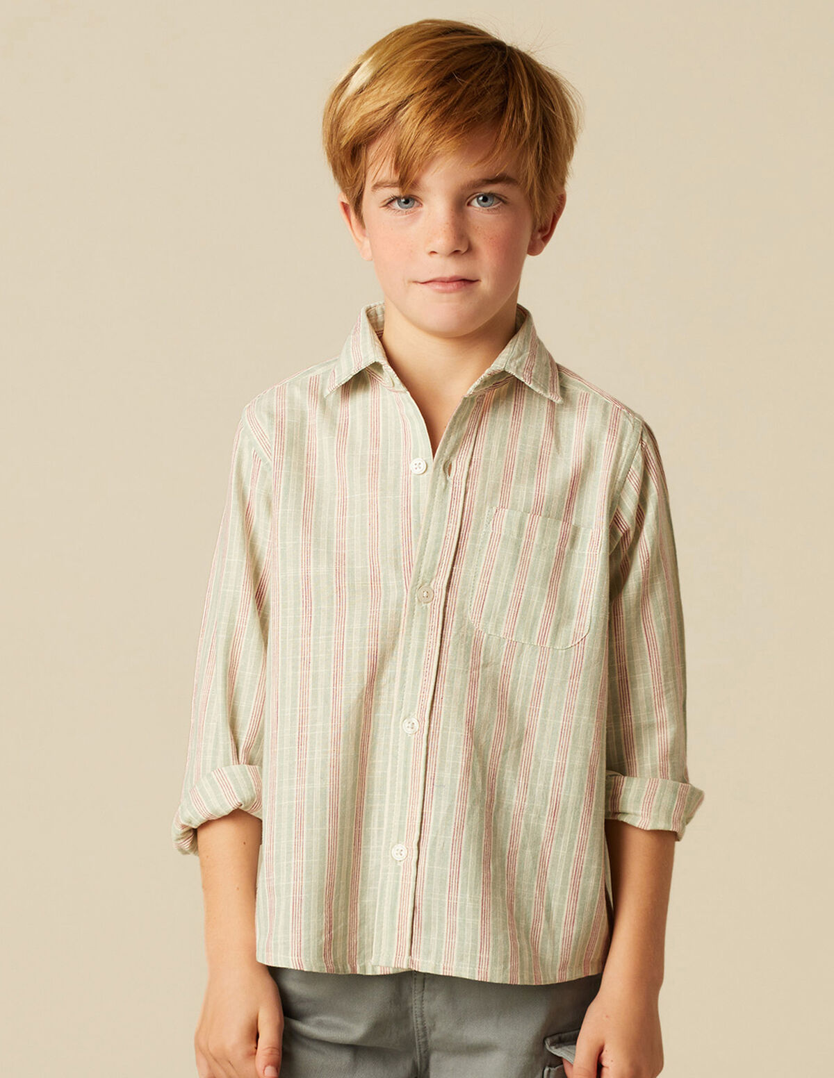 CAMISA RAYA GRIS