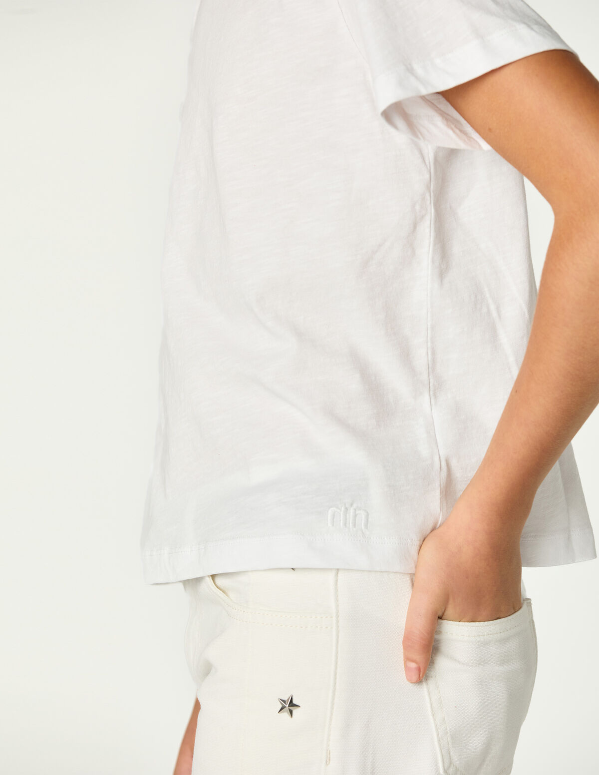 WHITE 'NN' SHORT-SLEEVED T-SHIRT