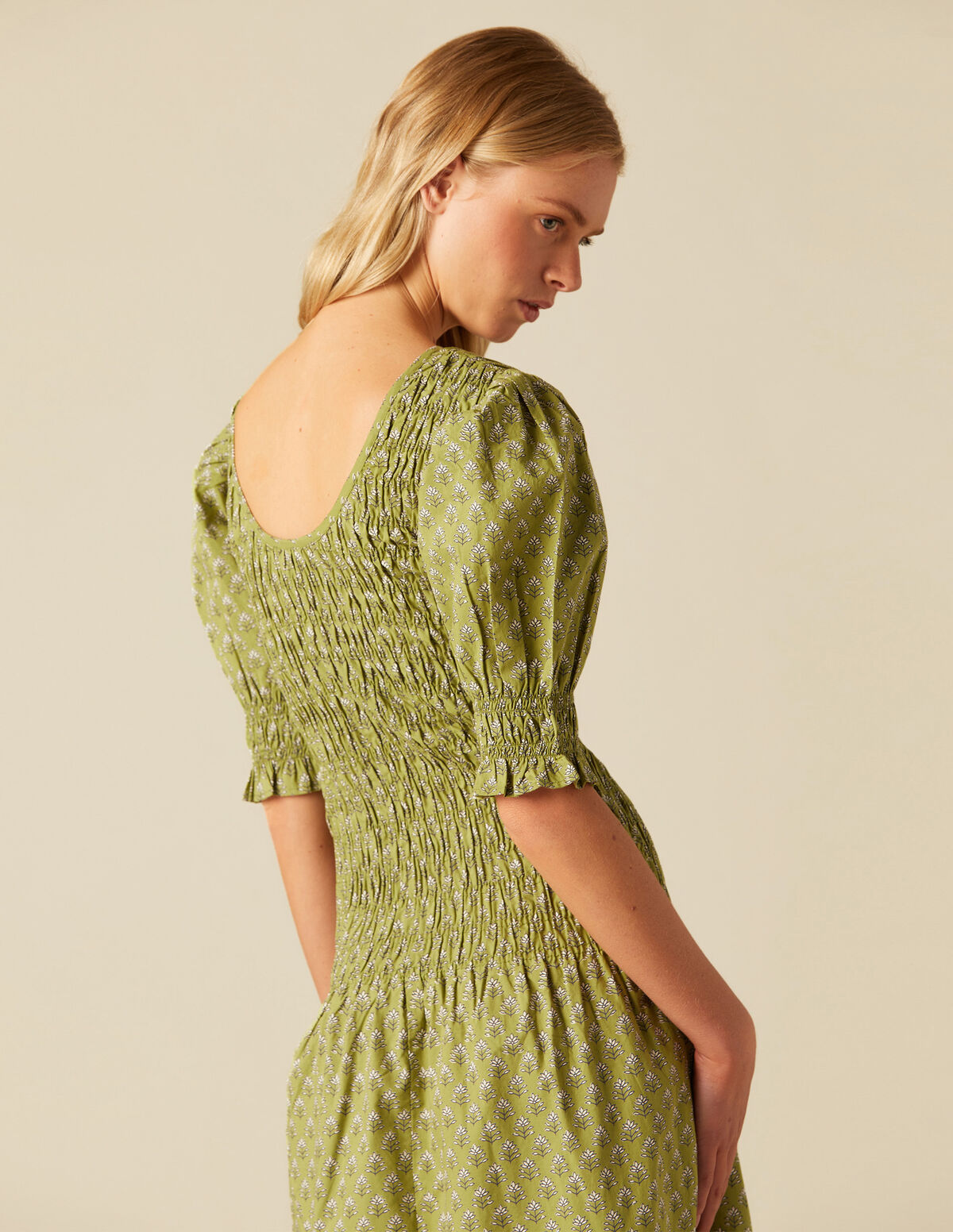 VESTIDO BUTI HOJA MORA