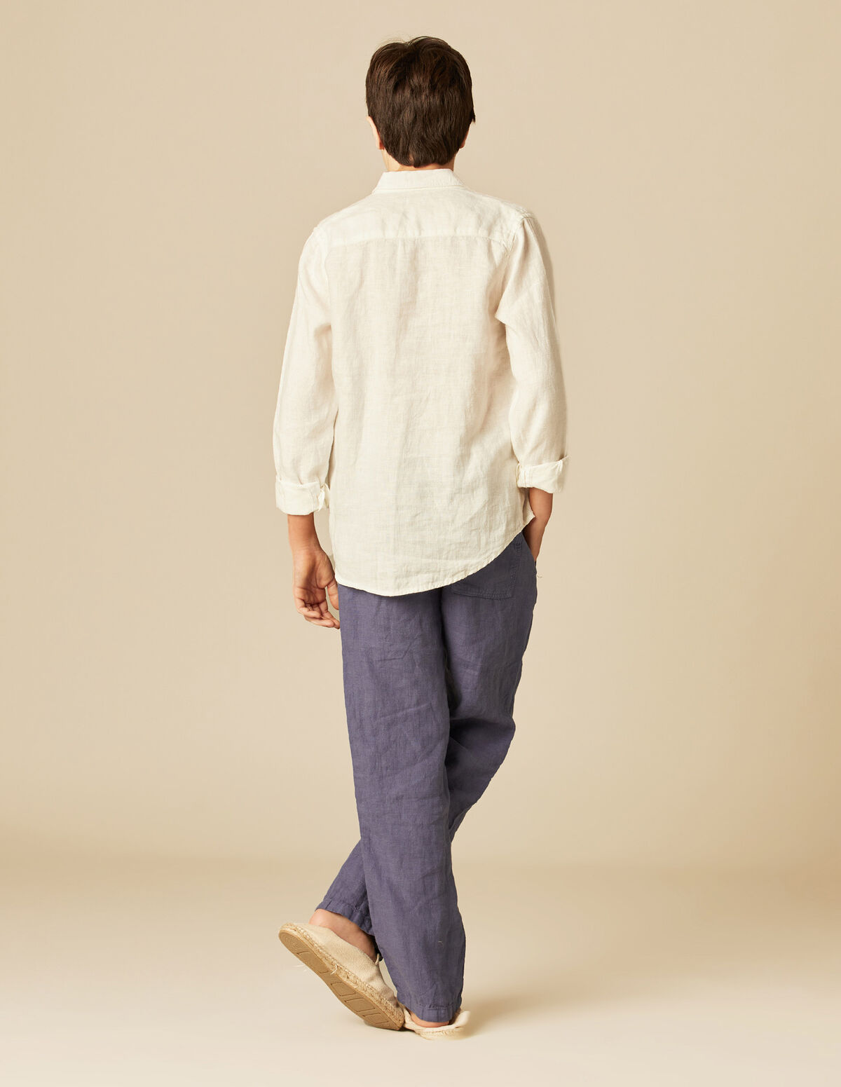 WHITE LINEN V-NECK SHIRT