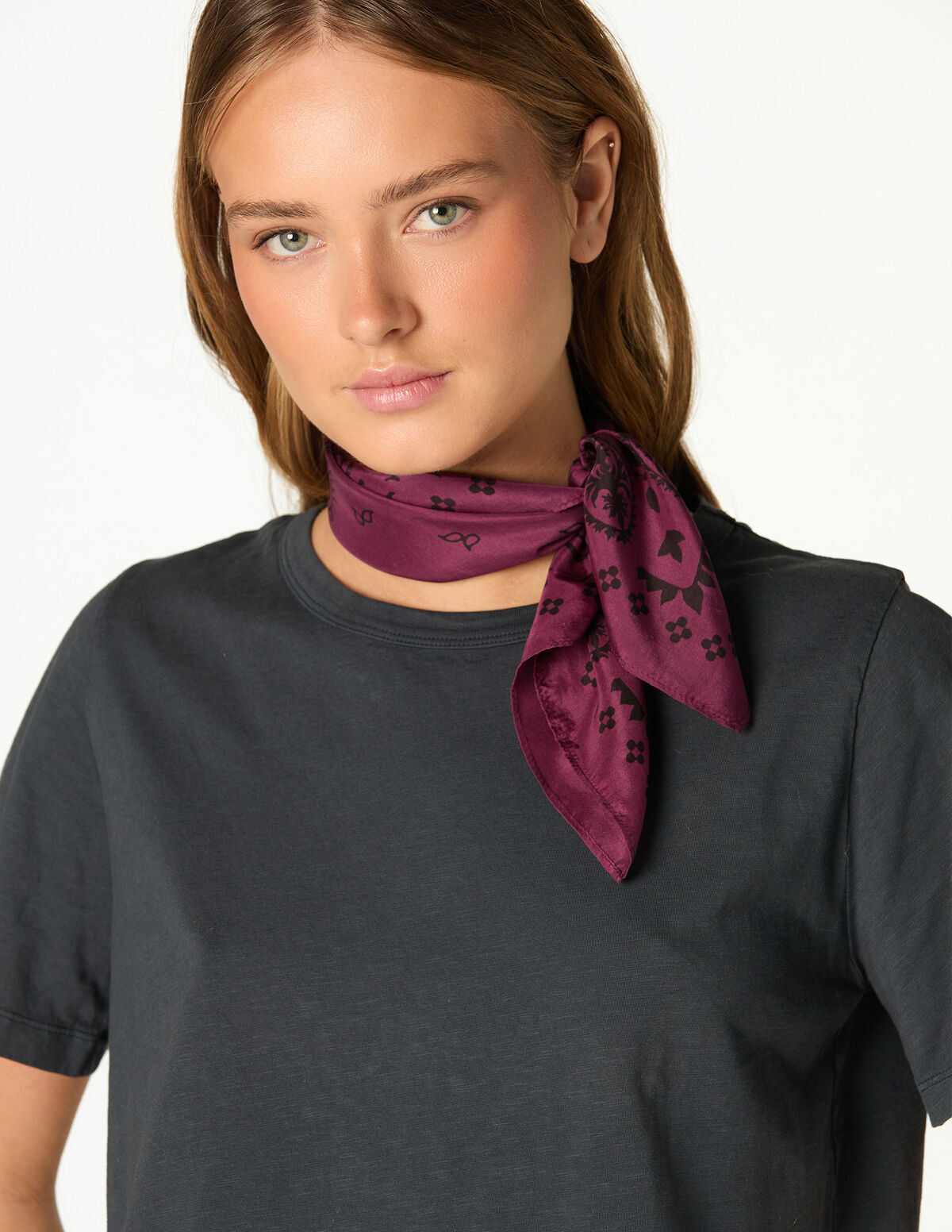 T-SHIRT CURTA ANTRACITE "nn"