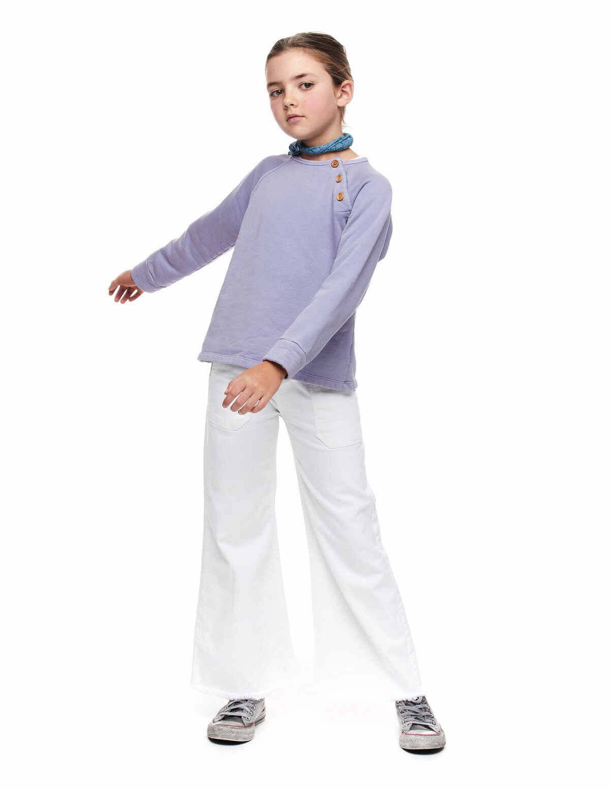Blue buttons sweatshirt
