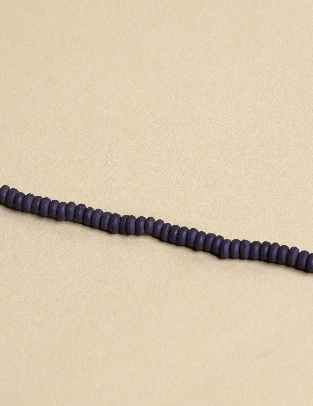 COLAR CURTO MADEIRA AZUL