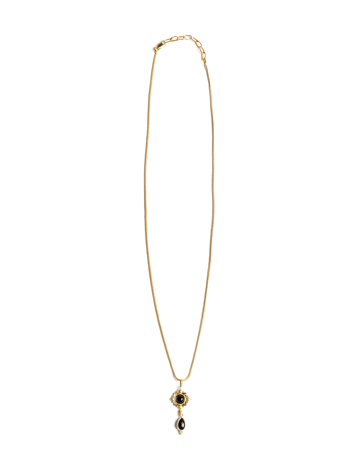 MAROON SQUARE NECKLACE
