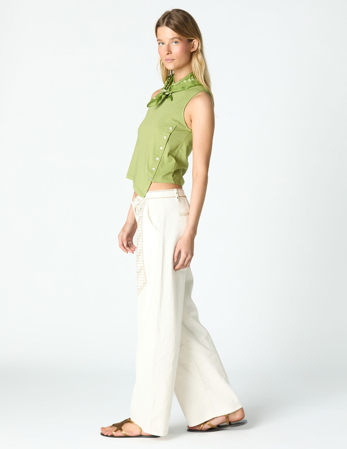 PICKLE BUTTONED T-SHIRT