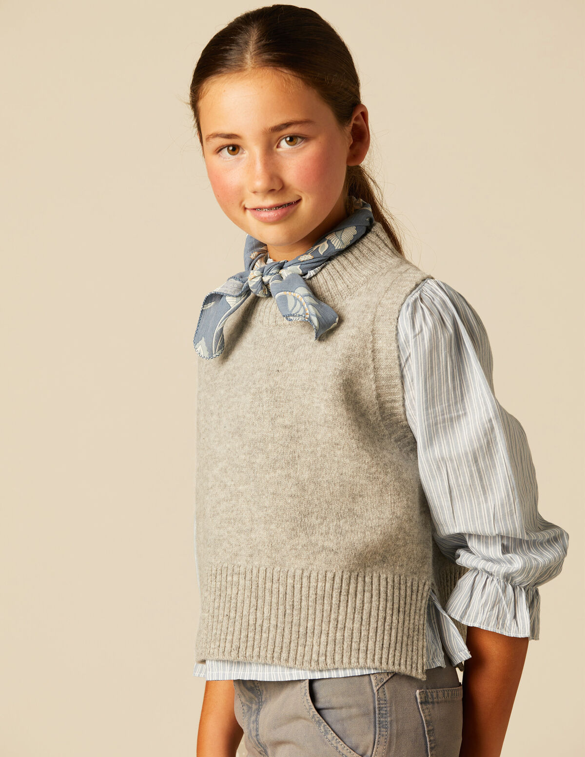 GREY WAISTCOAT